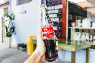 A Coca-Cola continha um pouco de cocaína.