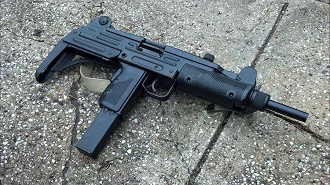 uzi uzi